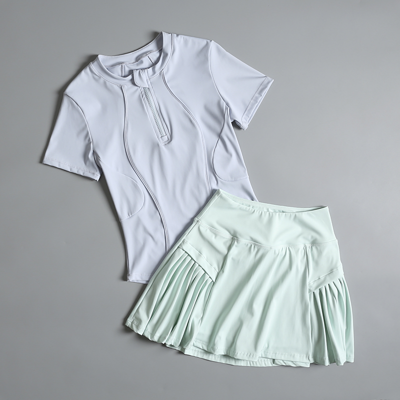 Running sports suit for women  - Badminton Vs Tennis 评论和价格